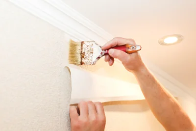 Pose de papier peint aux Cresnays — revêtements muraux et toiles de verre